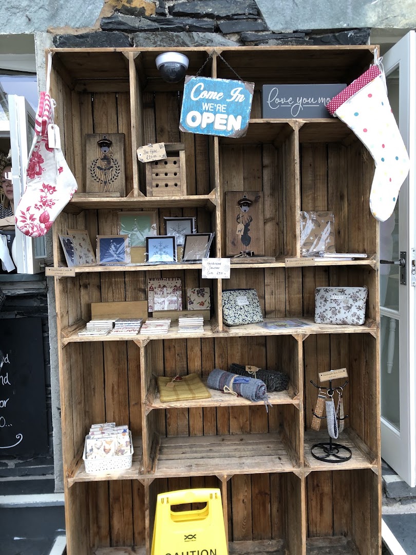 Waterhead Coffee Shop · Photos 12