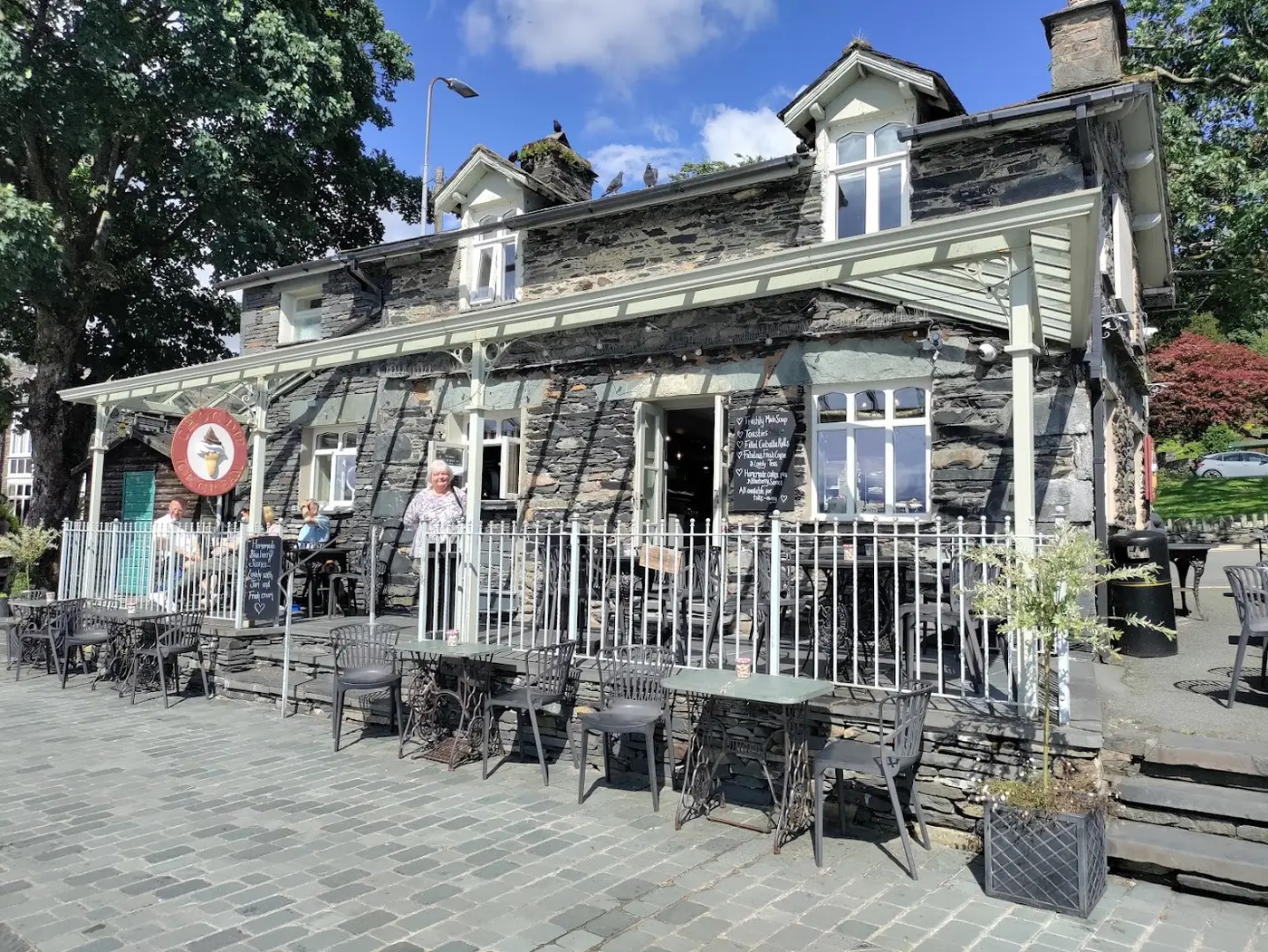 Waterhead Coffee Shop · Photos 6