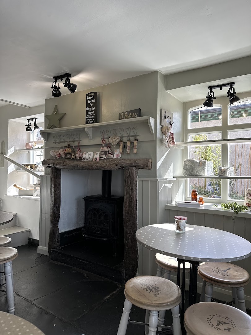 Waterhead Coffee Shop · Photos 13
